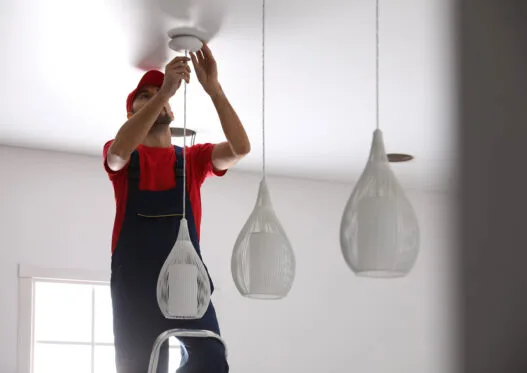 Montering af loftlamper